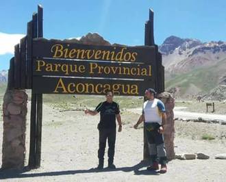 Subiendo al Aconcagua. Roberto en el Parque Provincial del Aconcagua